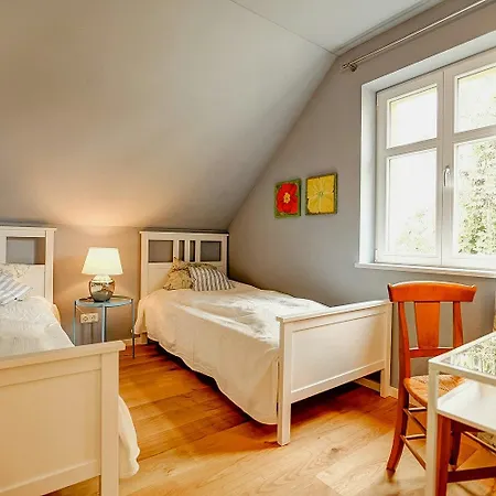 Σπίτι διακοπών Experience Nature In A Rural Riverside Paretz