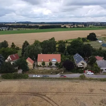 Experience Nature In A Rural Riverside بيت للعطل *