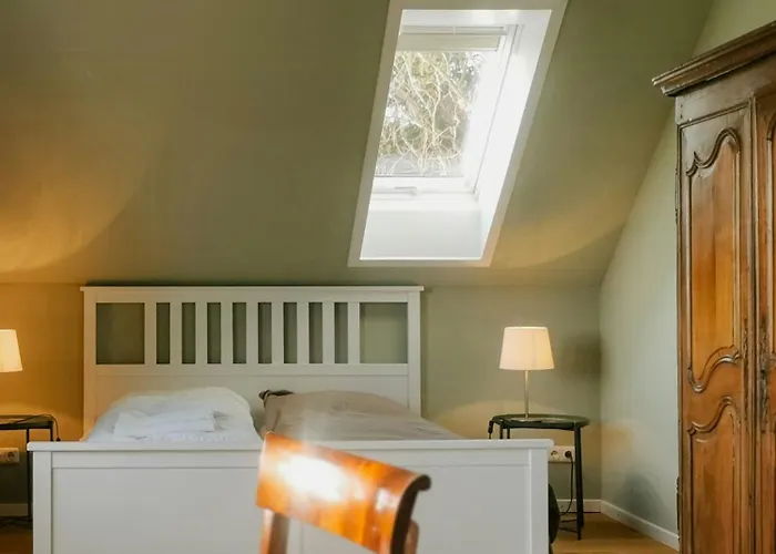 Vakantiehuis Experience Nature In A Rural Riverside