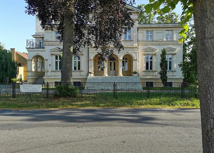 Vakantiehuis Experience Nature In A Rural Riverside